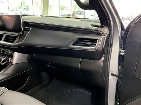 Used 2023 GMC Yukon SLT w/ SLT Premium Package RWD image 19