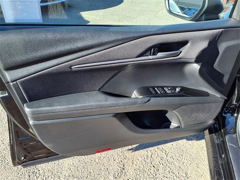 Used 2025 Toyota Camry LE image 10