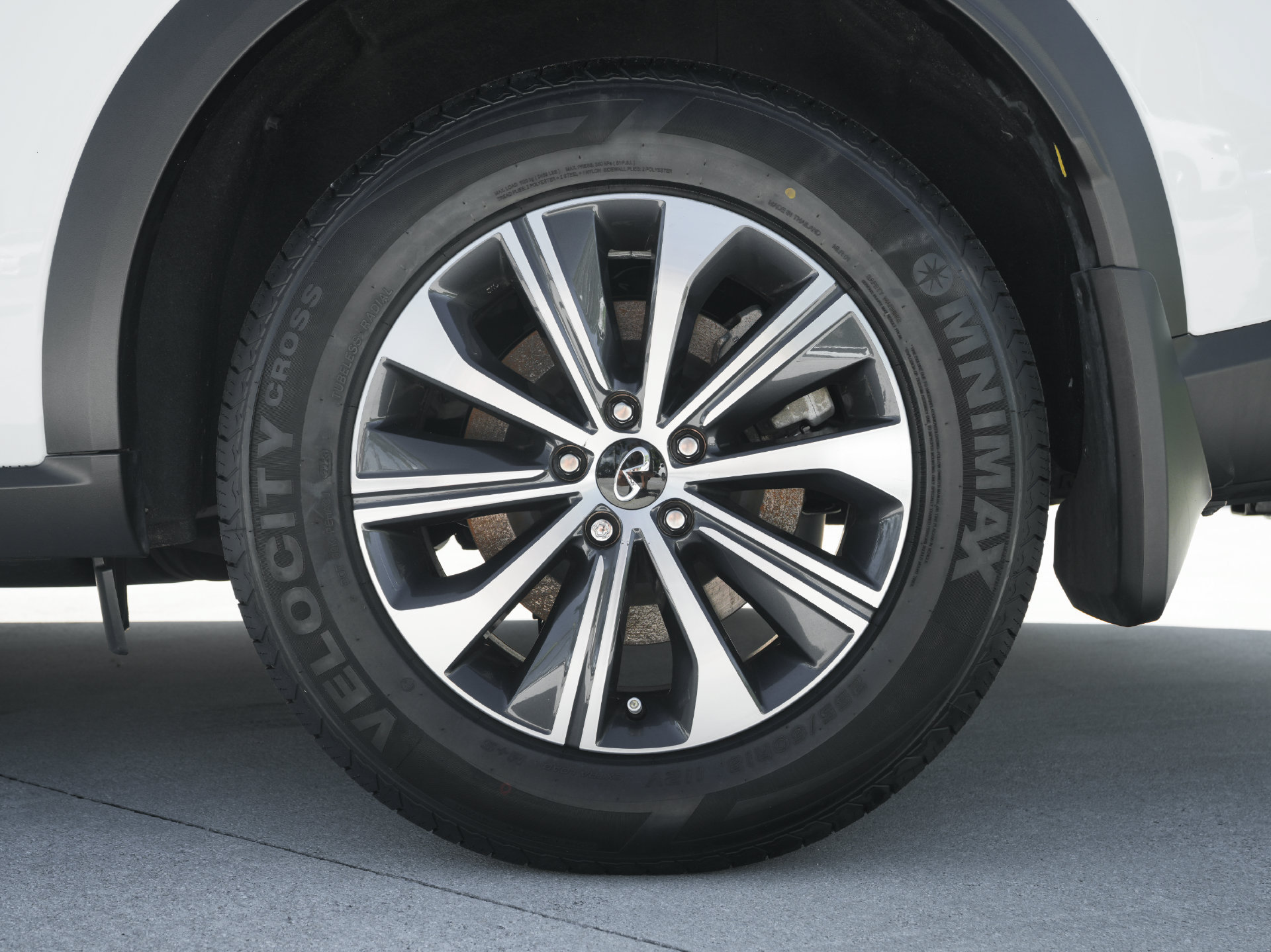 Certified 2024 INFINITI QX60 Pure FWD image 36
