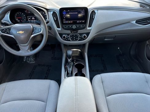 Used 2022 Chevrolet Malibu LT image 12