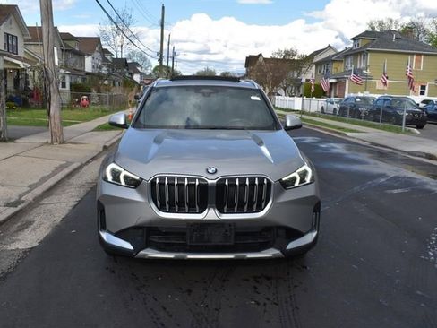 Used 2025 BMW X1 xDrive28i AWD/4WD image 2