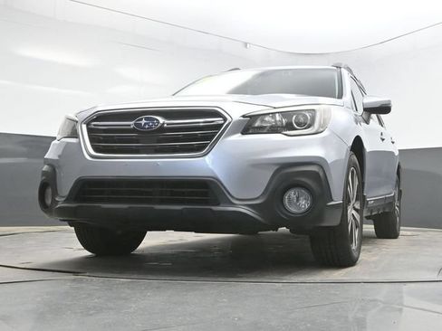 Used 2019 Subaru Outback 2.5i Limited AWD/4WD image 31