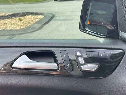 Used 2019 Mercedes-Benz GLS 550 4MATIC image 32