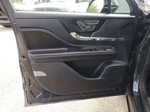 Certified 2022 Lincoln Corsair Reserve image 15