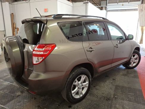 Used 2011 Toyota RAV4 4WD w/ Upgrade Value Pkg image 9