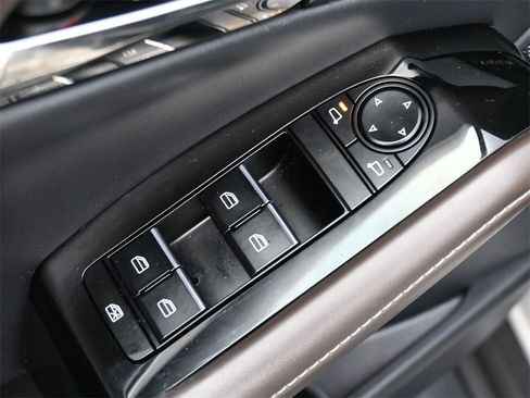 Used 2023 MAZDA CX-30 2.5 Turbo w/ Premium Package image 4