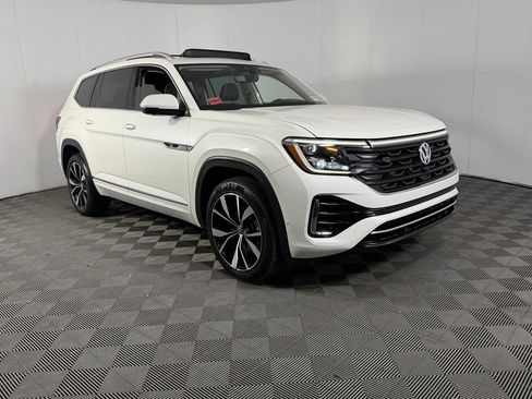 Used 2024 Volkswagen Atlas SEL Premium R-Line AWD/4WD image 5