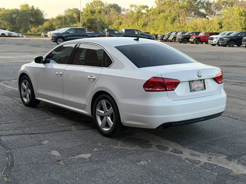 Used 2015 Volkswagen Passat 1.8T SE FWD image 5