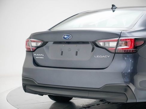 Used 2022 Subaru Legacy image 12