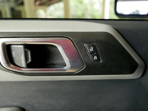 Used 2021 Ford Bronco Badlands image 20