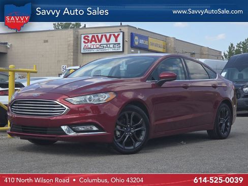 Used 2018 Ford Fusion SE w/ Equipment Group 201A FWD image 1