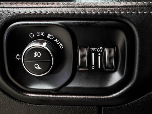 Used 2020 RAM 1500 Limited AWD/4WD image 44