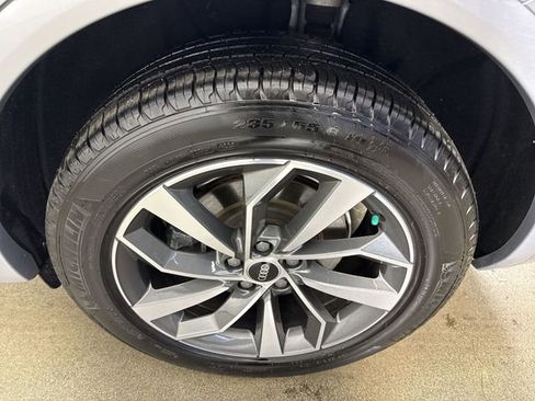 Used 2021 Audi Q5 2.0T Premium Plus w/ Premium Plus Package image 6