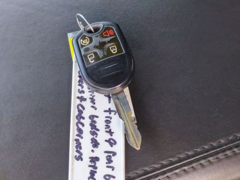 Used 2014 Ford F150 Platinum image 34