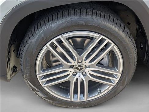 New 2026 Mercedes-Benz GLS 450 4MATIC image 9