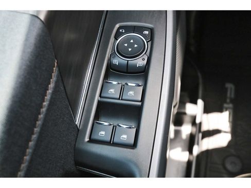 Used 2025 Ford F150 Lariat w/ FX4 Off-Road Package AWD/4WD image 19