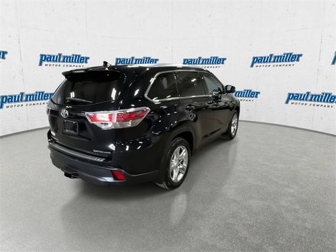 Used 2015 Toyota Highlander Limited image 11