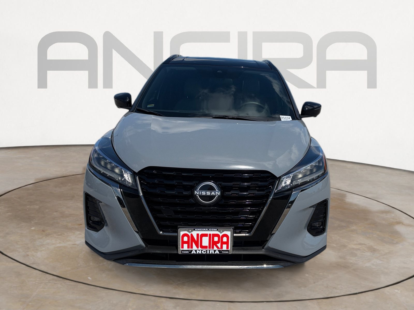 Used 2023 Nissan Kicks SR w/ SR Premium Package FWD image 5