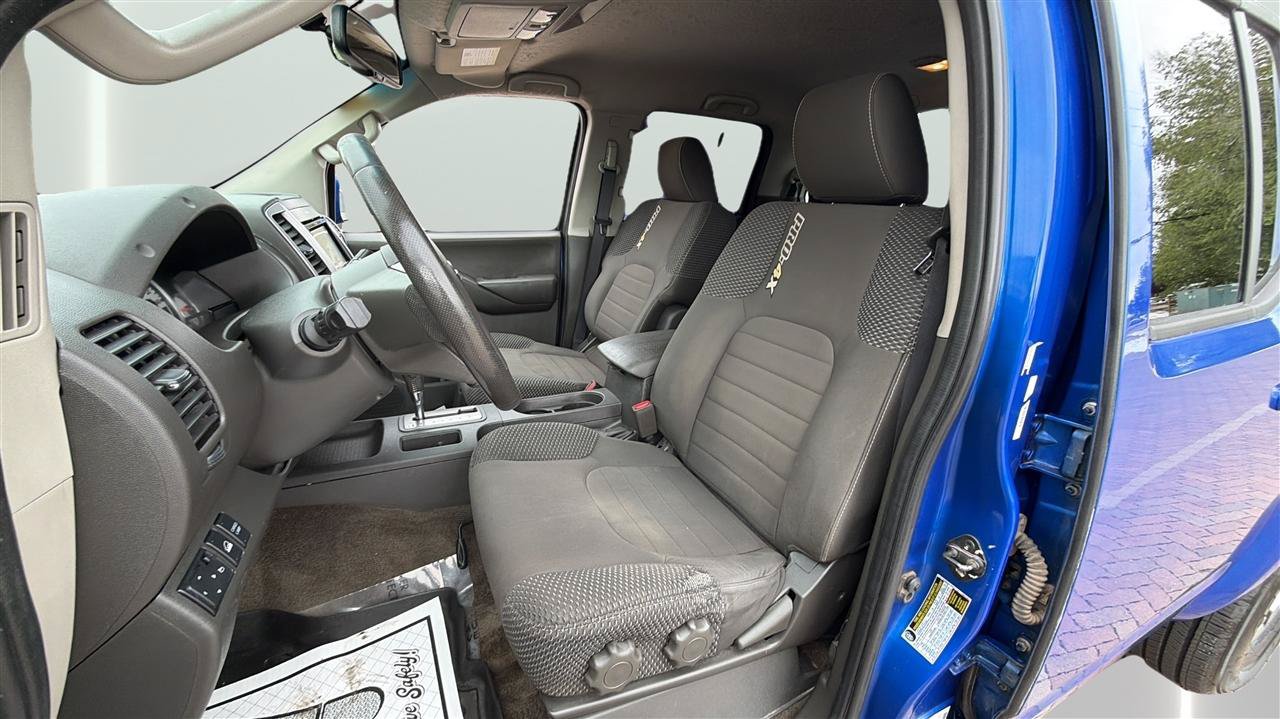 Used 2013 Nissan Frontier PRO-4X AWD/4WD image 28