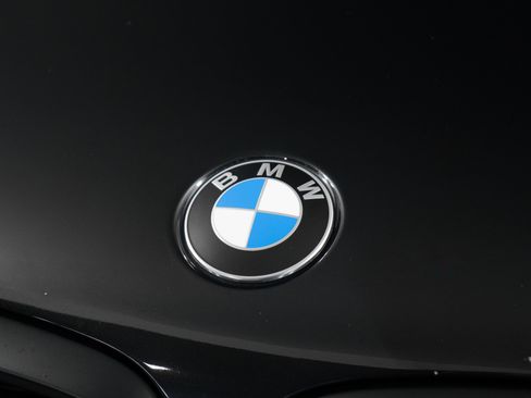 Used 2025 BMW X6 M Competition image 25