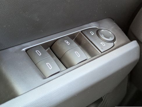 New 2026 Chevrolet Colorado LT image 14