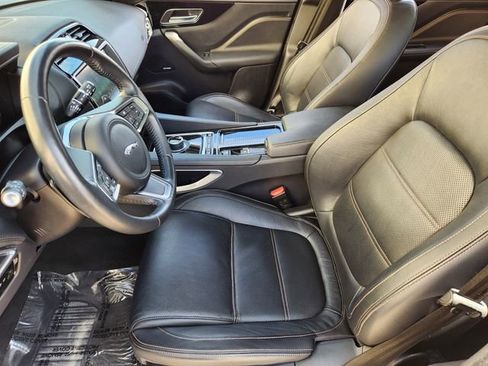 Used 2020 Jaguar F-PACE Prestige image 13