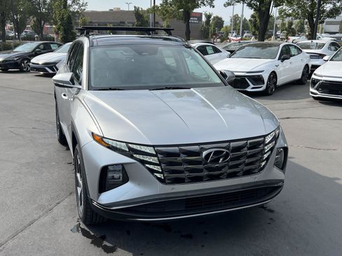 Certified 2023 Hyundai Tucson Limited AWD/4WD image 4