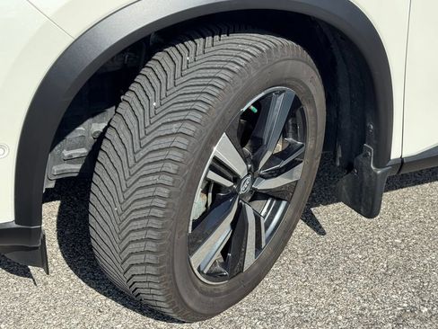 Used 2023 Nissan Rogue SL w/ SL Premium Package FWD image 40