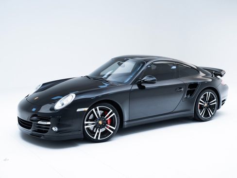 Used 2011 Porsche 911 Turbo image 1