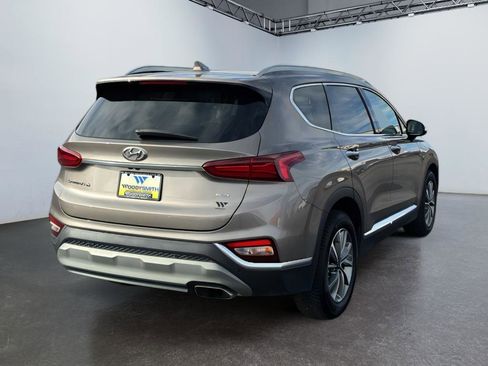 Used 2019 Hyundai Santa Fe Limited image 5