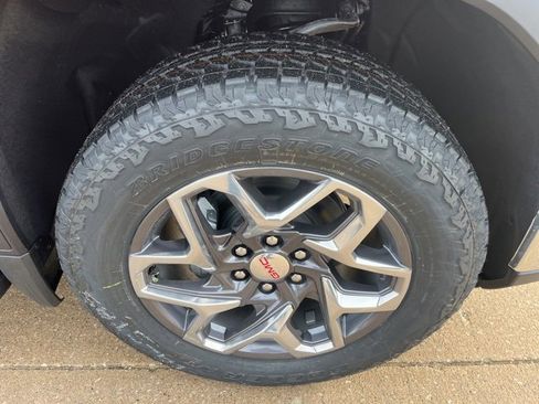 New 2026 GMC Sierra 1500 SLT w/ SLT Premium Plus Package image 59