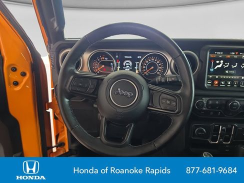 Used 2021 Jeep Wrangler Unlimited Sport AWD/4WD image 13