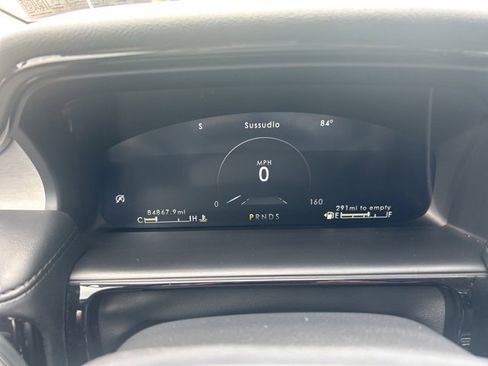 Used 2022 Lincoln Nautilus Standard w/ Premium Package image 21