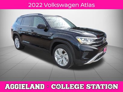 Used 2022 Volkswagen Atlas SE w/ Panoramic Sunroof Package