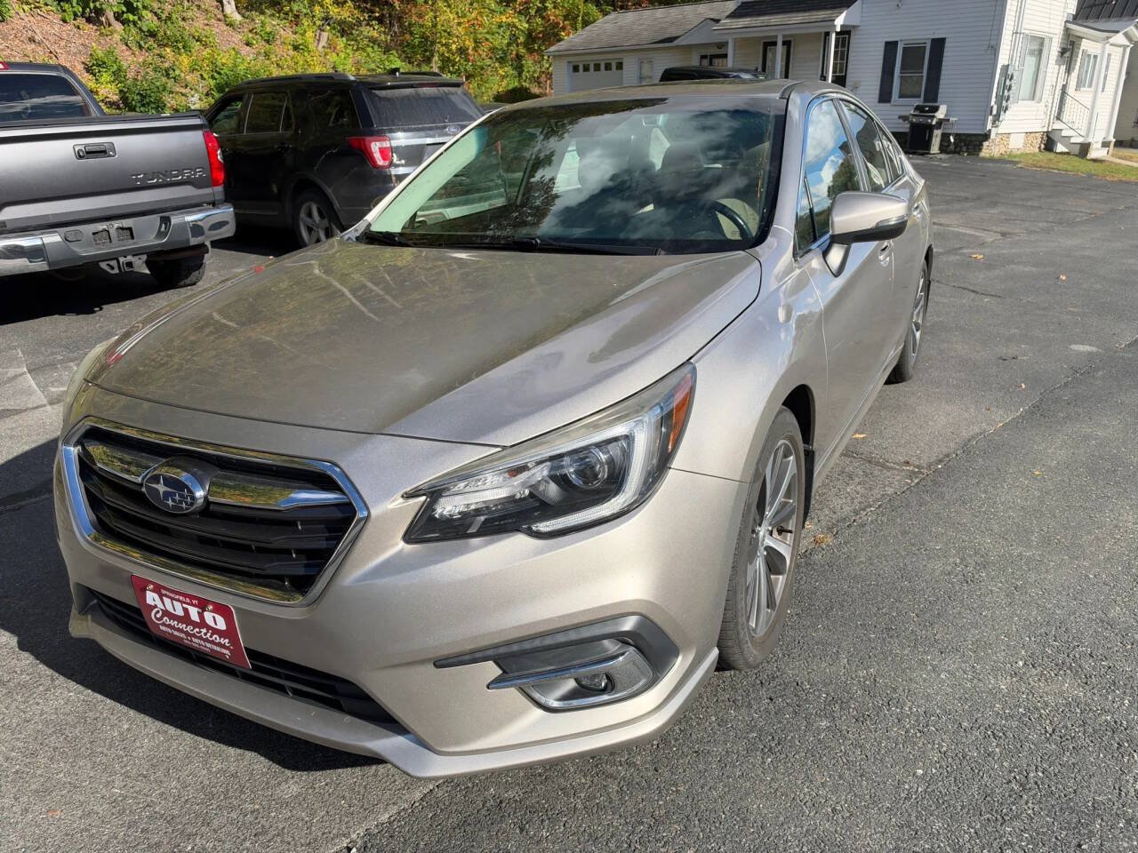 Used 2018 Subaru Legacy 3.6R Limited AWD/4WD image 1