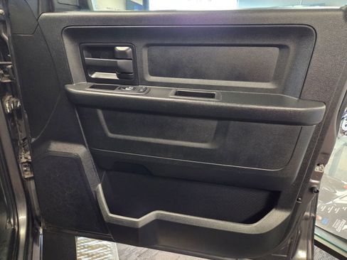 Used 2017 RAM 1500 Express image 54