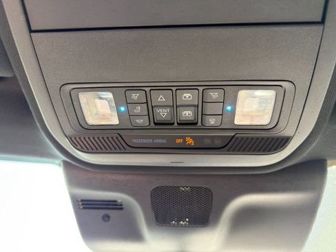 Used 2025 Ford Expedition Tremor AWD/4WD image 45