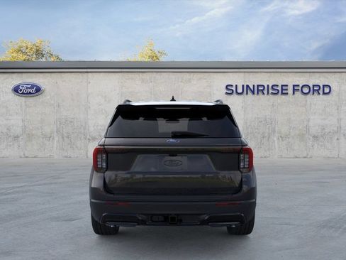New 2026 Ford Explorer ST-Line w/ ST-Line Street Pack RWD image 5