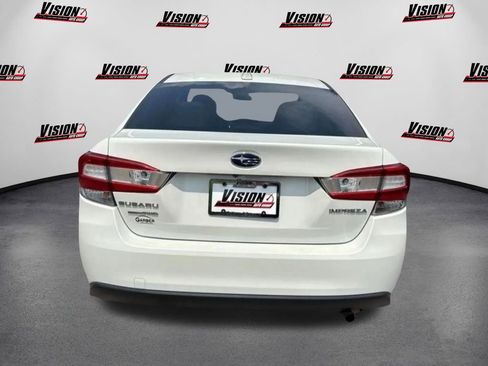 Used 2022 Subaru Impreza 2.0i Premium image 5