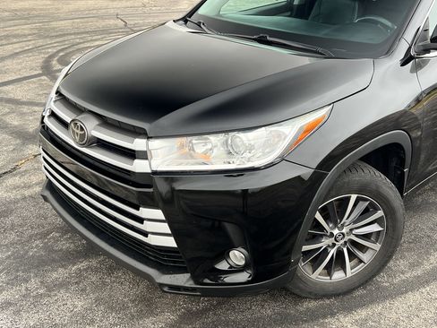 Used 2018 Toyota Highlander XLE image 8