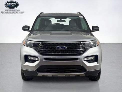 Certified 2023 Ford Explorer XLT w/ Equipment Group 202A AWD/4WD image 9