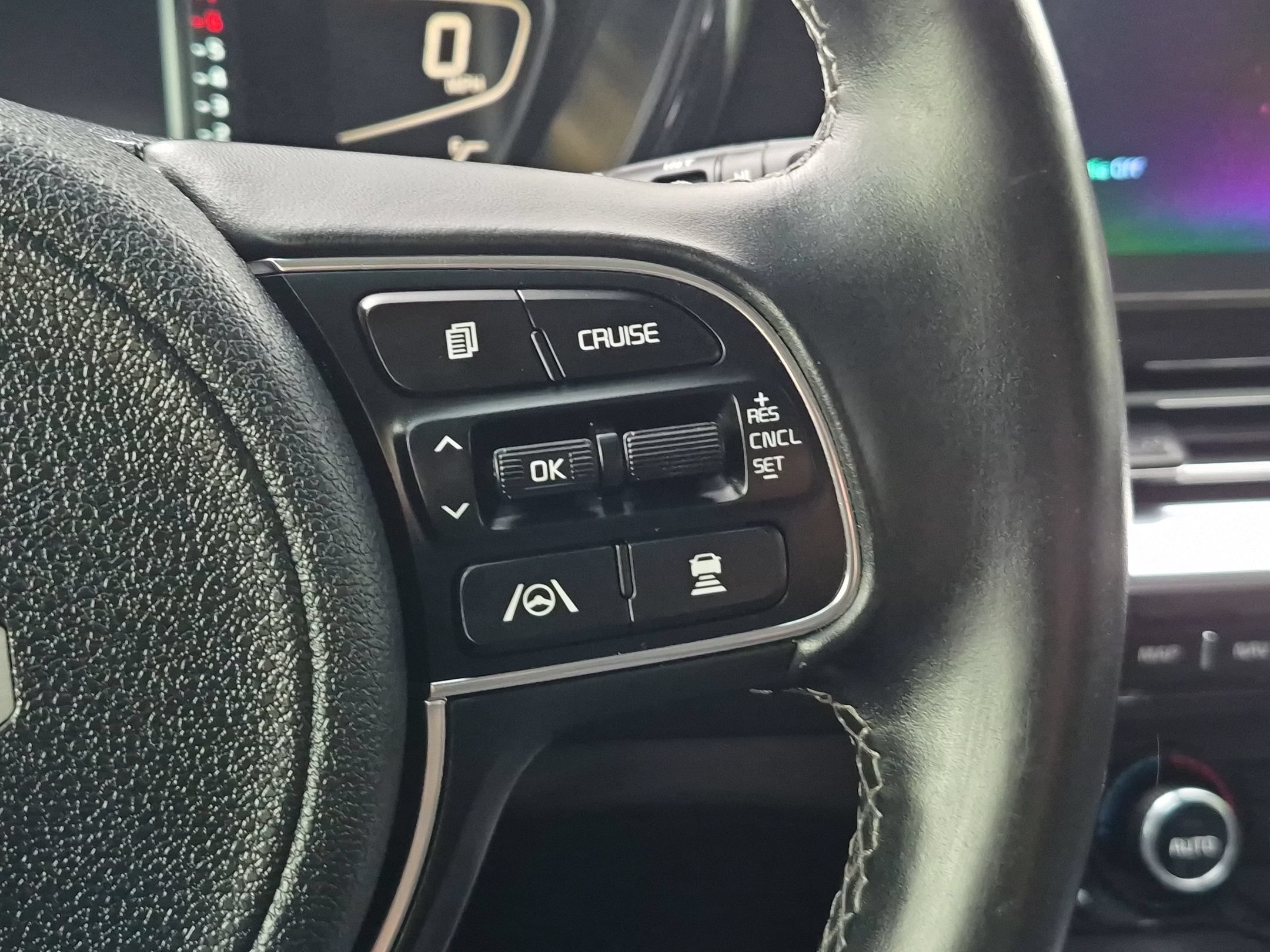 Used 2022 Kia Niro EX Premium FWD image 18
