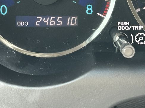 Used 2006 Toyota Sienna XLE image 8