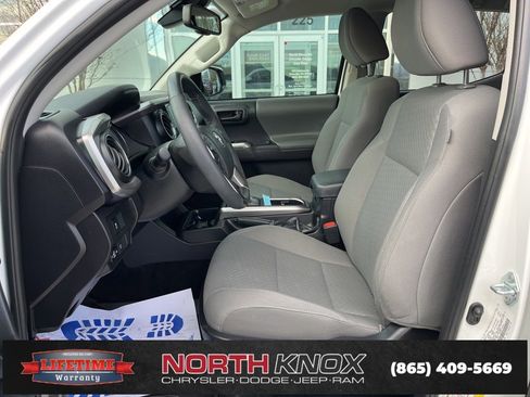 Used 2023 Toyota Tacoma SR5 w/ Technology Package image 3