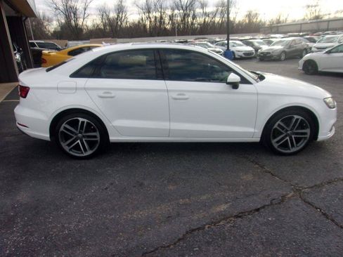 Used 2018 Audi A3 2.0T Premium w/ Convenience Package FWD image 4