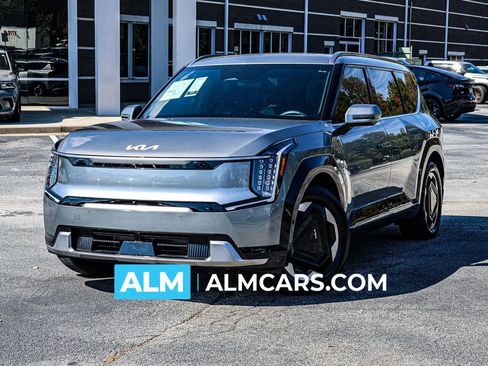 Used 2024 Kia EV9 Land image 1