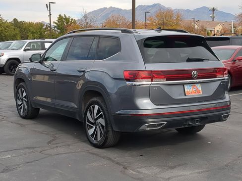 Used 2024 Volkswagen Atlas SE image 8