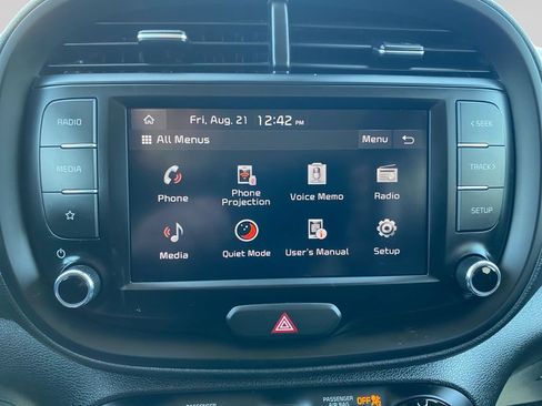 Certified 2023 Kia Soul LX FWD image 29