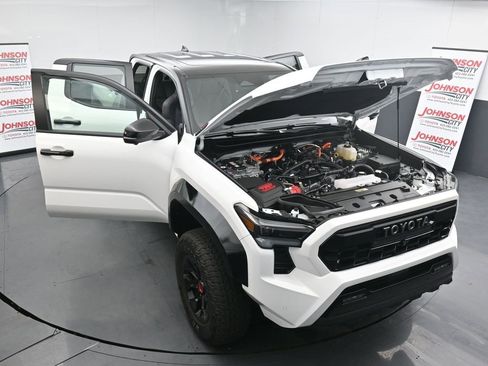 Used 2025 Toyota Tacoma TRD Pro image 50