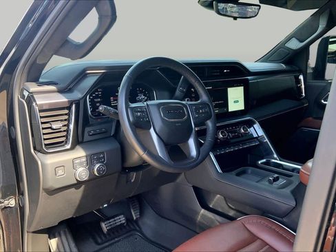 Used 2024 GMC Sierra 2500 Denali Ultimate AWD/4WD image 17